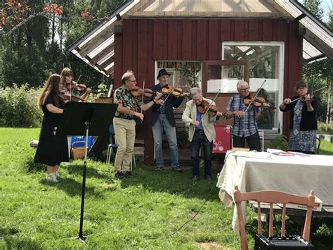  Brudmarsch från Orsa En livlig melodi som förvandlar vemod till jubel